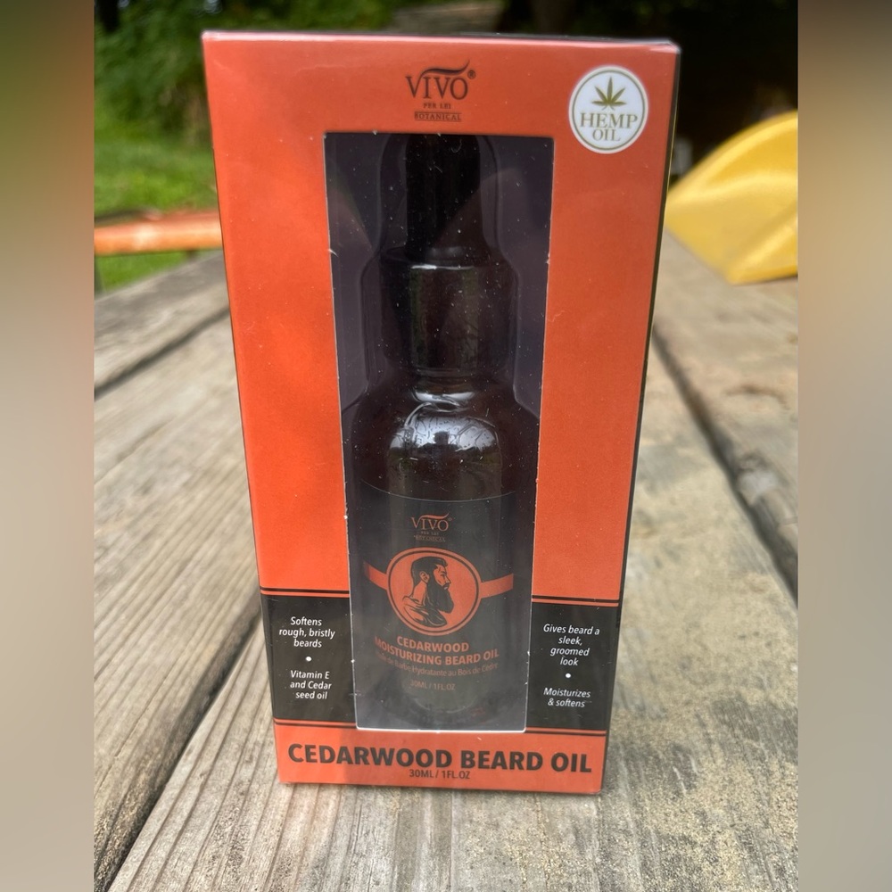 Vivo Hemp Cedarwood Moisturizing Beard Oil New In The Box 1 oz  / 30 ml